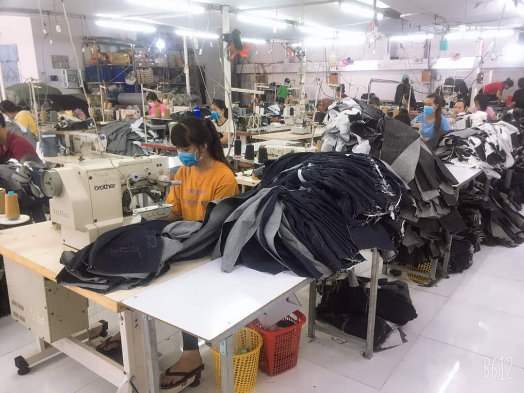 công ty chuyên may gia công quần jeans nam nữ xuất khẩu Thuận Hải - xưởng jeans xuất khẩu Thuận Hải